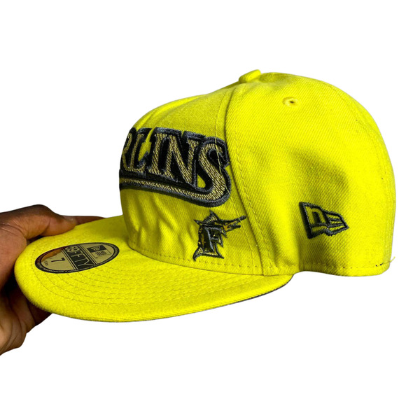 New Era Miami Marlins Fitted Hat 7 - Picture 2 of 4